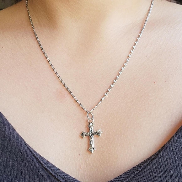 New Classic Cross Vine Leaf Dangle Drop Necklace - Picture 3 of 7